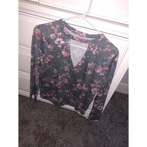 Long sleeve chocker shirt